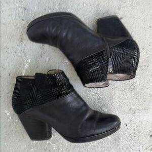 Dansko Miley ankle boots